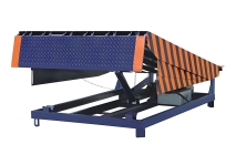 青島濰坊站臺登車橋